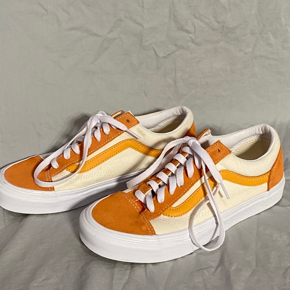 orange tie up vans